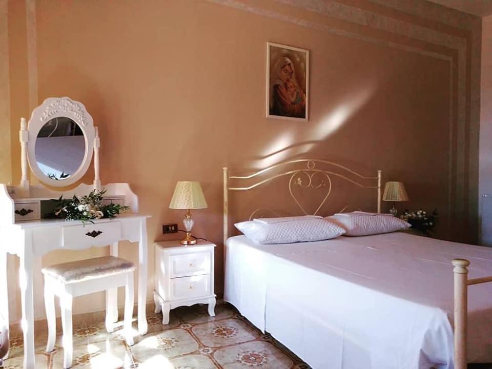 B&B La Felicita Лезина Екстериор снимка